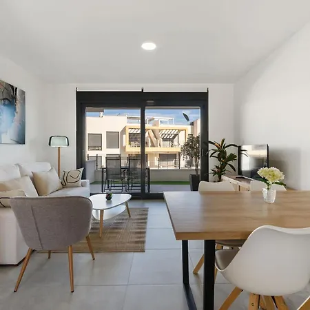 Ground Floor Horizon With Com Pool Vm68 Apartamento